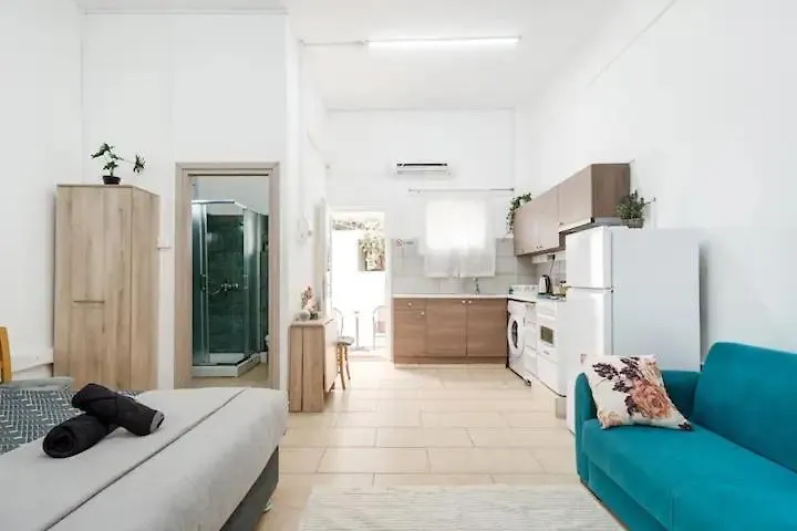 Cozy And Traditional - Ec Studios location